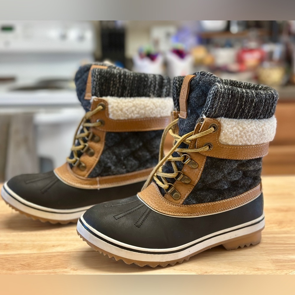 Women’s GLOBALWIN Black and Brown waterproof Winter Boots